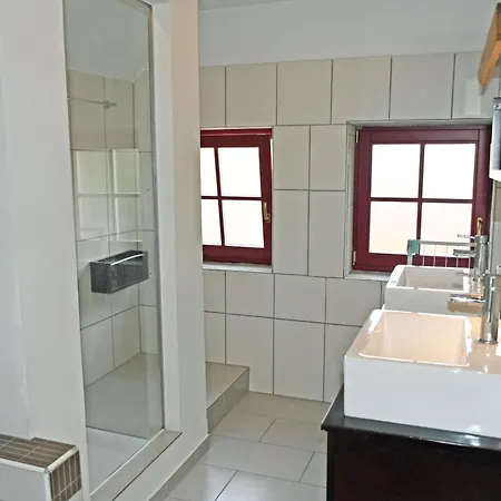 Mit Dachterrasse Kamin Nahe Dem Strelasund דירה